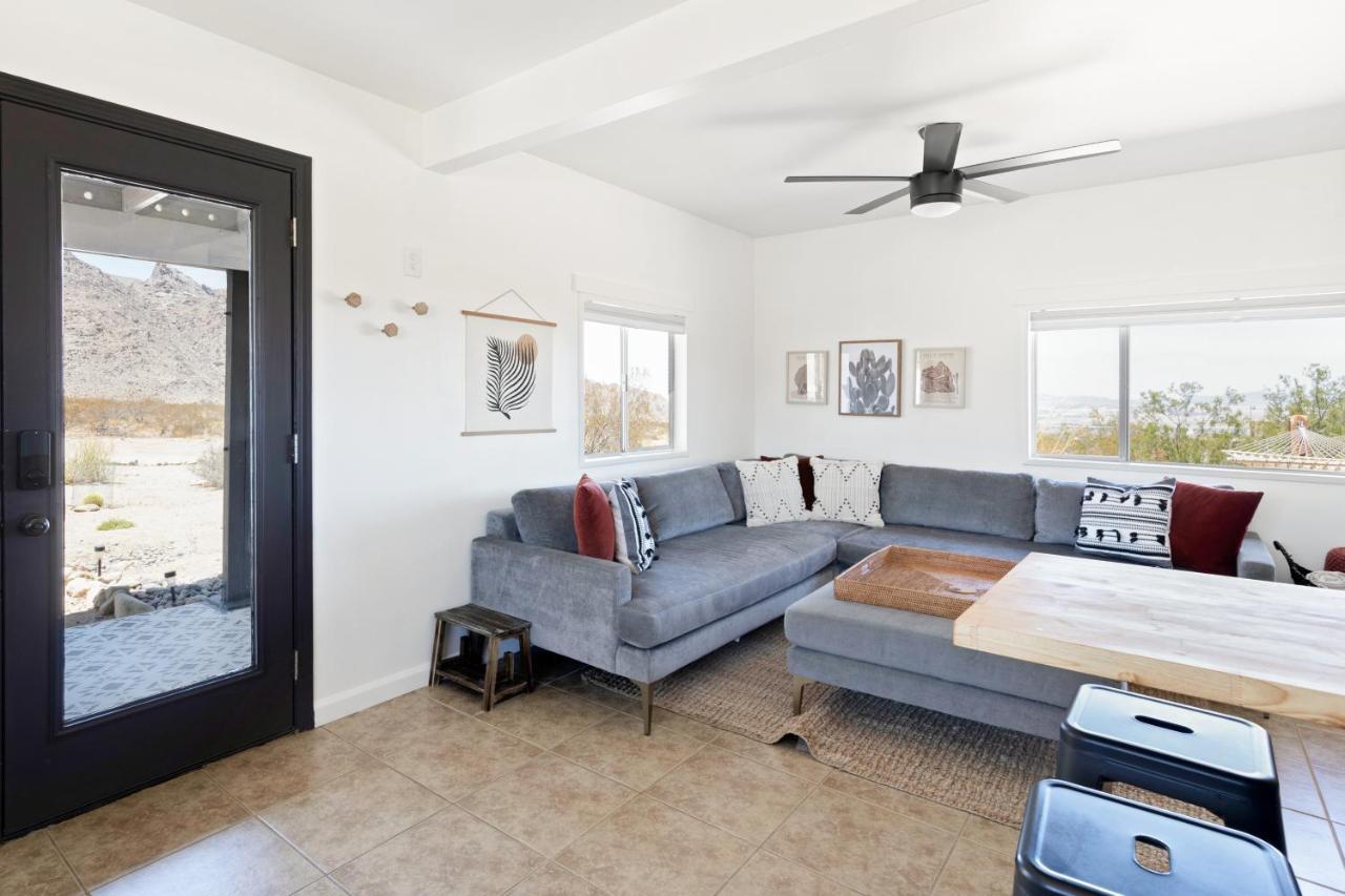 Вилла 1 Minute To Joshua Tree National Park, Hot Tub, Stars, Private - The Wkndr Туэнтинайн-Палмс Экстерьер фото