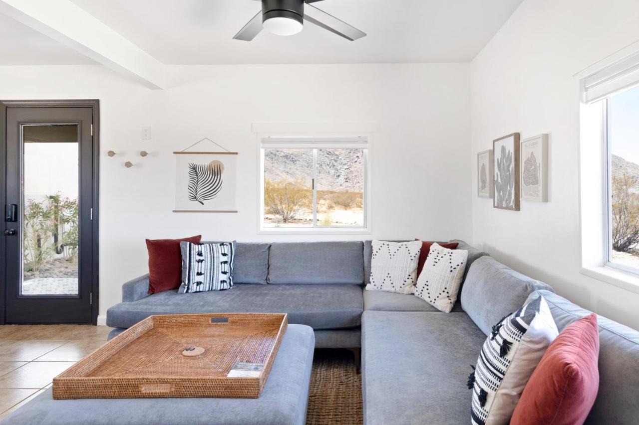 Вилла 1 Minute To Joshua Tree National Park, Hot Tub, Stars, Private - The Wkndr Туэнтинайн-Палмс Экстерьер фото